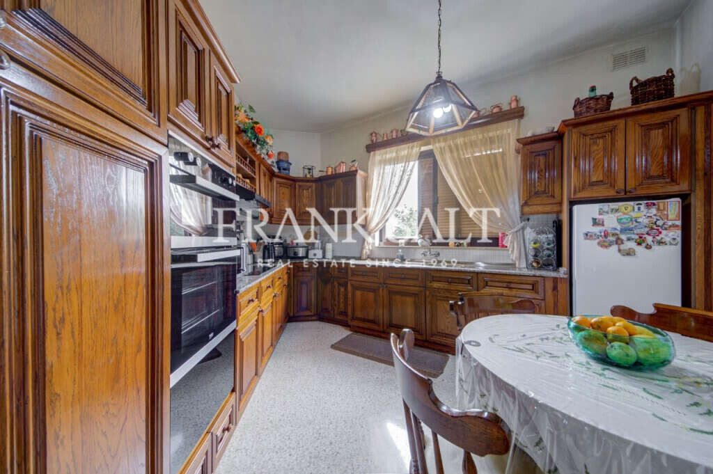 St Julians, 3 Bedrooms Bedrooms, ,3 BathroomsBathrooms,For Sale,FRSA-926091