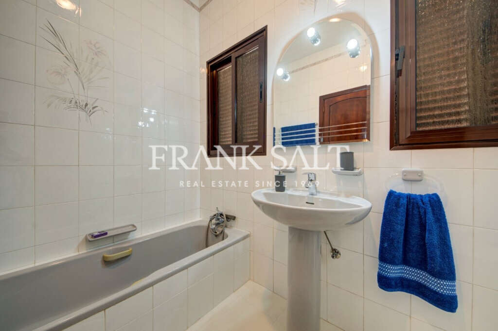 St Julians, 3 Bedrooms Bedrooms, ,3 BathroomsBathrooms,For Sale,FRSA-926091