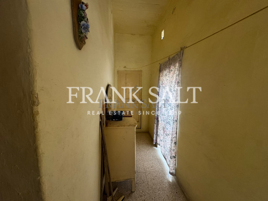 Qormi, 3 Bedrooms Bedrooms, ,For Sale,FRSA-926543