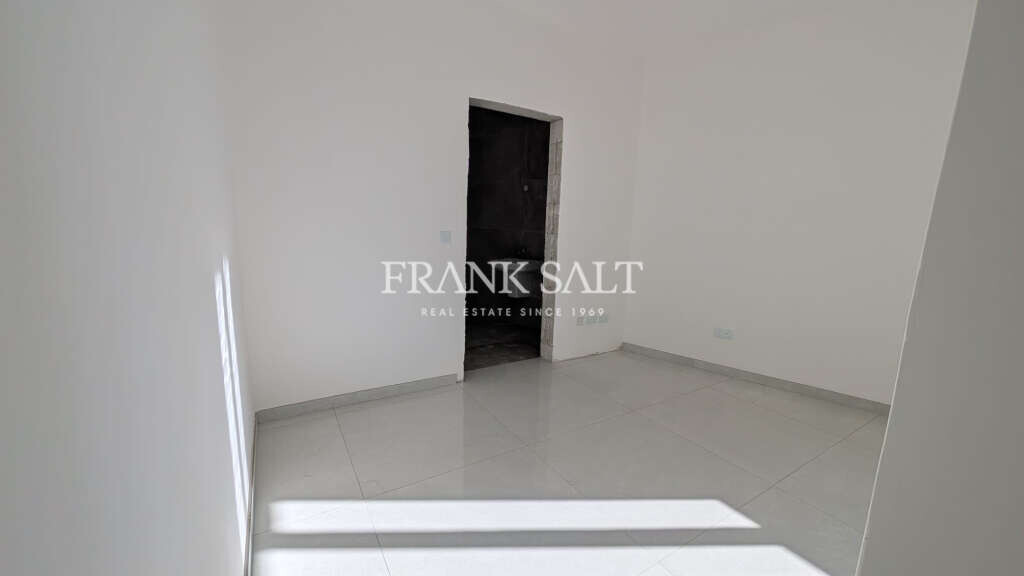 Marsascala, 2 Bedrooms Bedrooms, ,For Sale,FRSA-926557