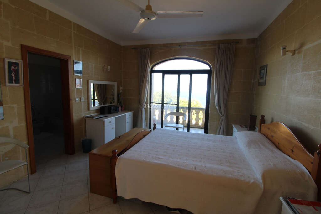 Xaghra, Gozo, 5 Bedrooms Bedrooms, ,1 BathroomBathrooms,For Sale,FRSA-110510