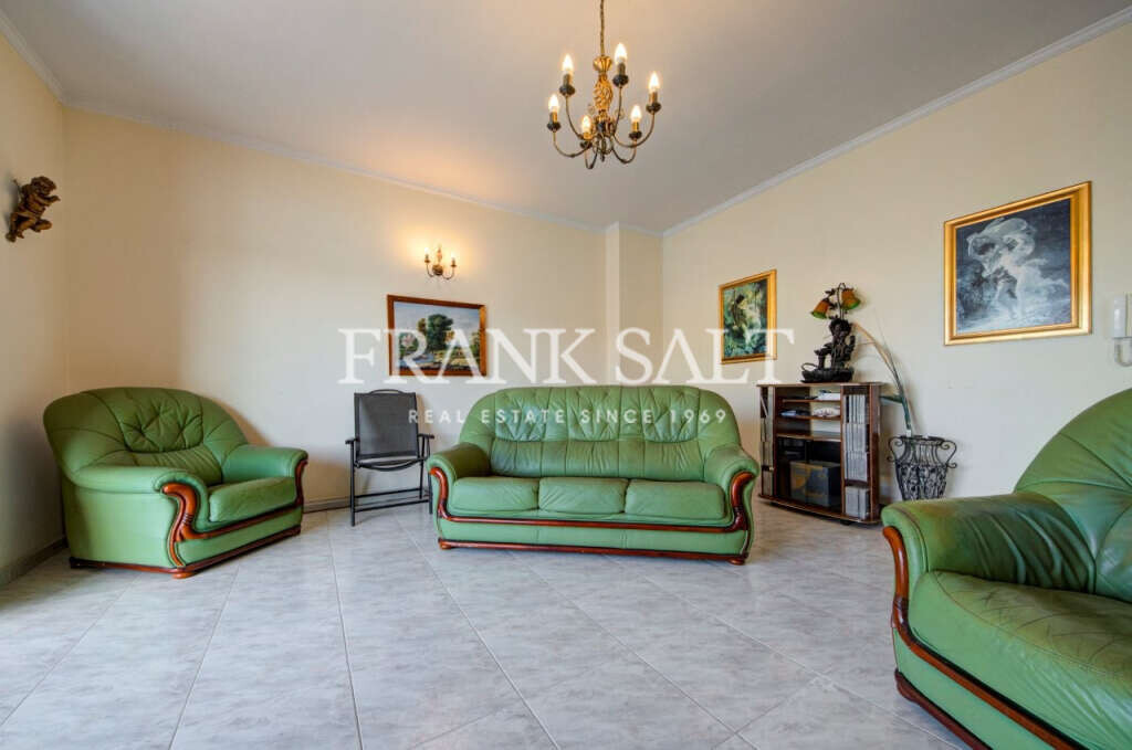 St Pauls Bay, 3 Bedrooms Bedrooms, ,1 BathroomBathrooms,For Sale,FRSA-923184