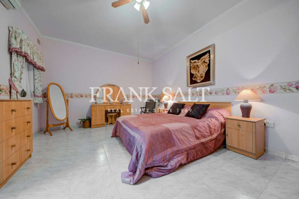 St Pauls Bay, 3 Bedrooms Bedrooms, ,1 BathroomBathrooms,For Sale,FRSA-923184