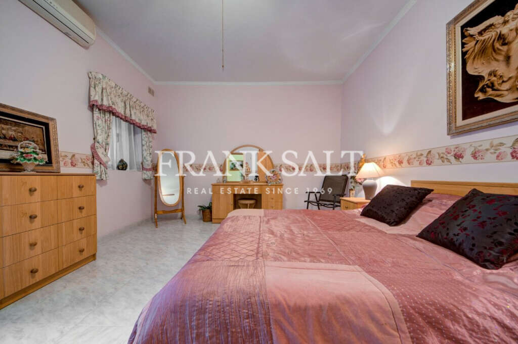 St Pauls Bay, 3 Bedrooms Bedrooms, ,1 BathroomBathrooms,For Sale,FRSA-923184