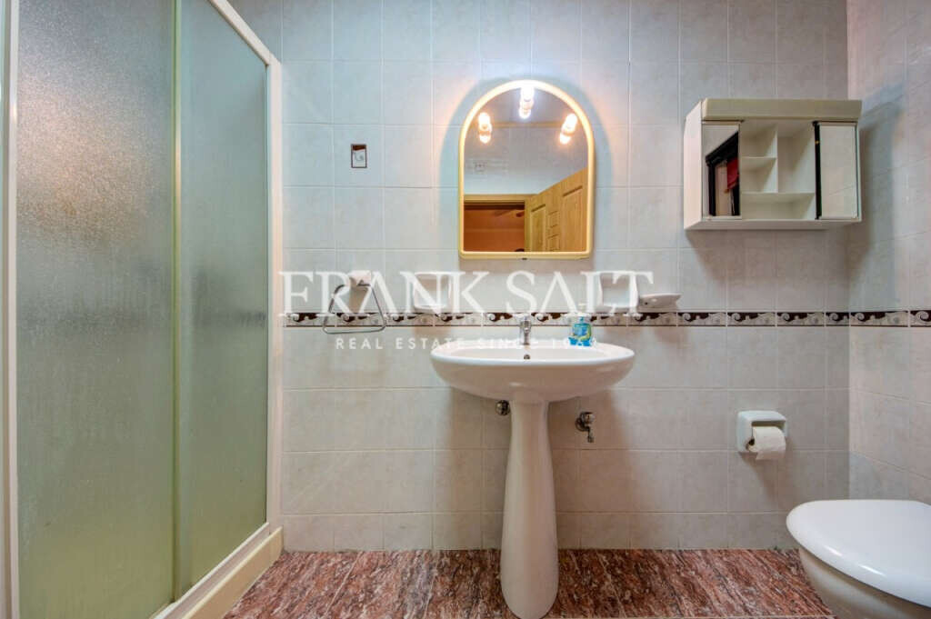 St Pauls Bay, 3 Bedrooms Bedrooms, ,1 BathroomBathrooms,For Sale,FRSA-923184