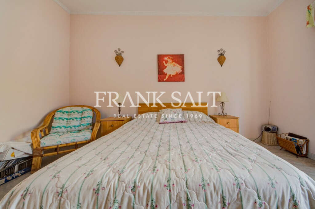 St Pauls Bay, 3 Bedrooms Bedrooms, ,1 BathroomBathrooms,For Sale,FRSA-923184