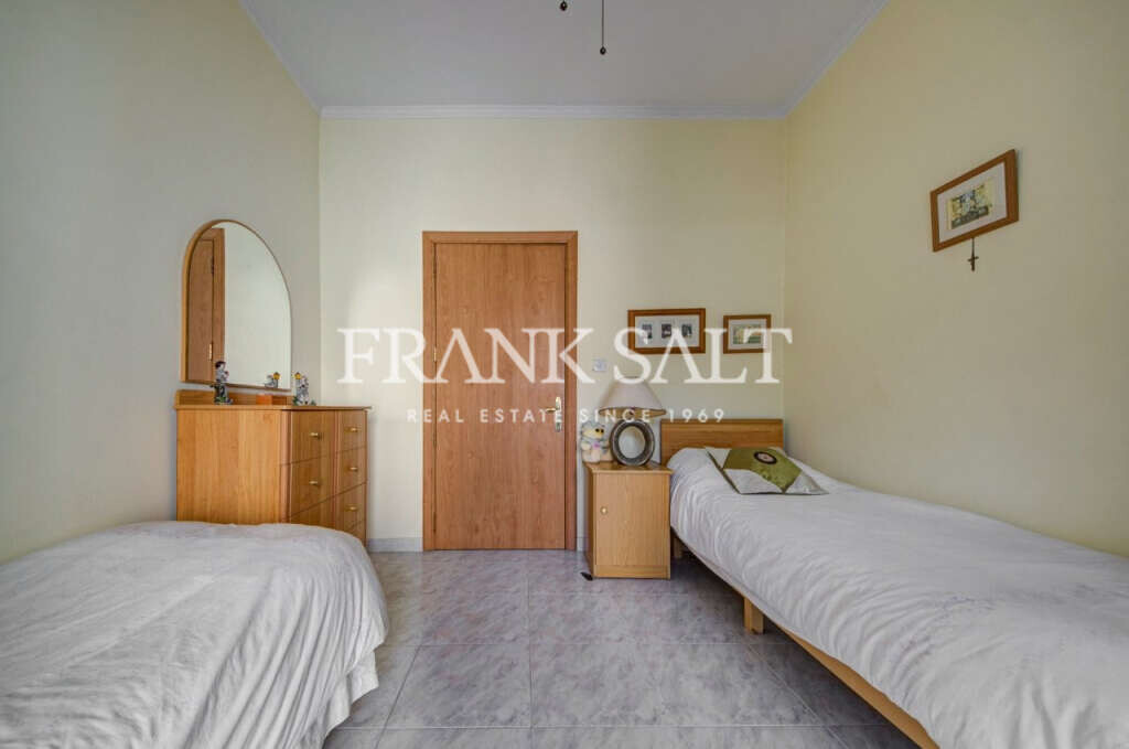 St Pauls Bay, 3 Bedrooms Bedrooms, ,1 BathroomBathrooms,For Sale,FRSA-923184