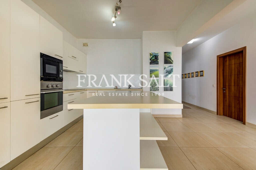 Marsascala, 3 Bedrooms Bedrooms, ,2 BathroomsBathrooms,For Sale,FRSA-926189