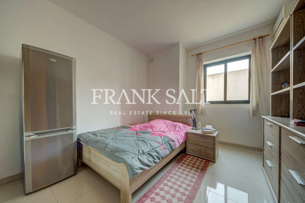 Bugibba, 2 Bedrooms Bedrooms, ,1 BathroomBathrooms,For Sale,FRSA-925577