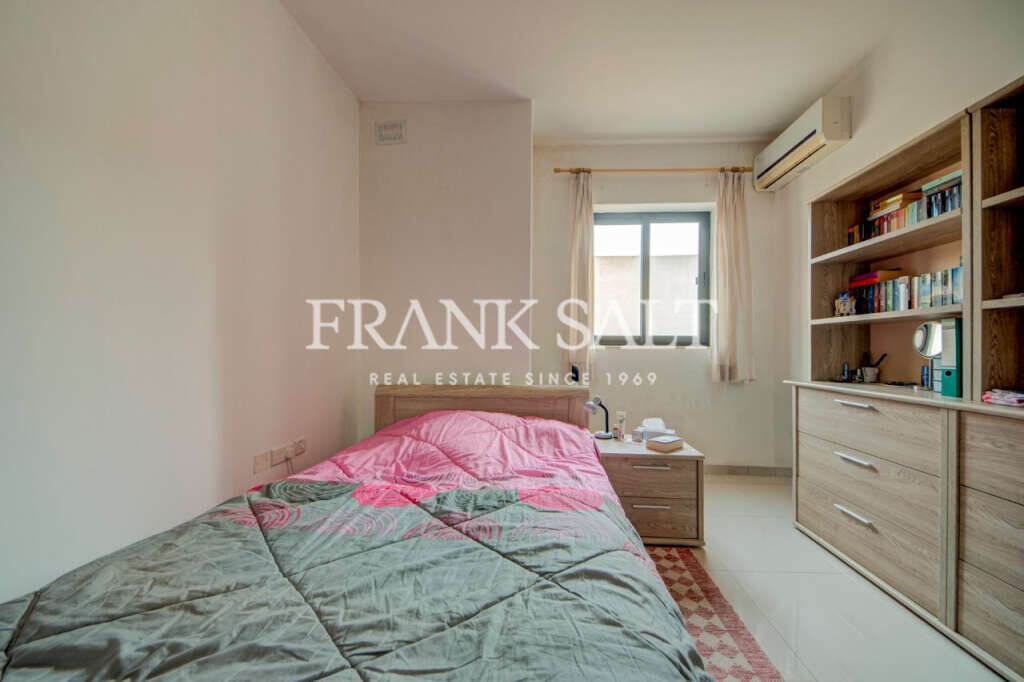 Bugibba, 2 Bedrooms Bedrooms, ,1 BathroomBathrooms,For Sale,FRSA-925577