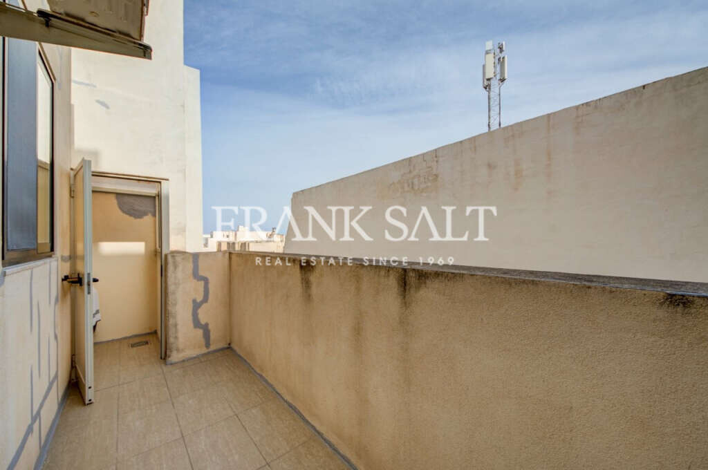 Bugibba, 2 Bedrooms Bedrooms, ,1 BathroomBathrooms,For Sale,FRSA-925577