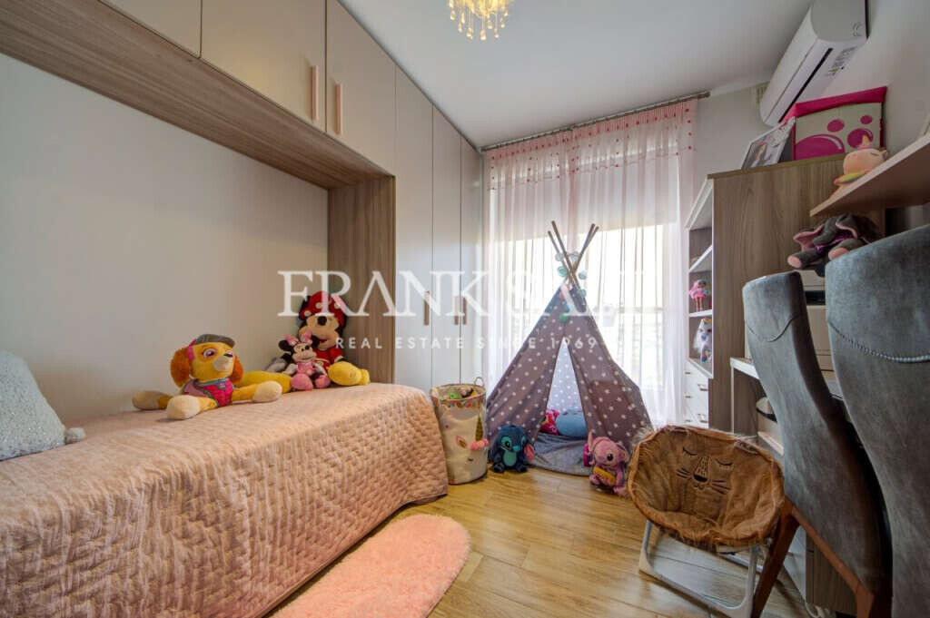 Mgarr, 3 Bedrooms Bedrooms, ,1 BathroomBathrooms,For Sale,FRSA-921093