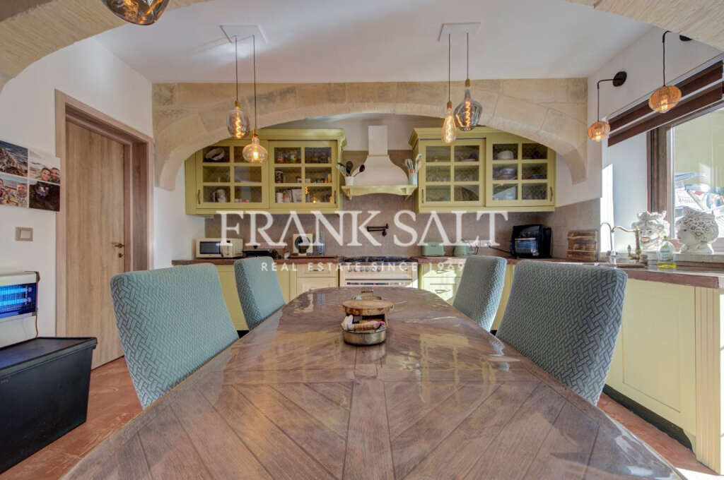 Xaghra, Gozo, 3 Bedrooms Bedrooms, ,1 BathroomBathrooms,For Sale,FRSA-925659