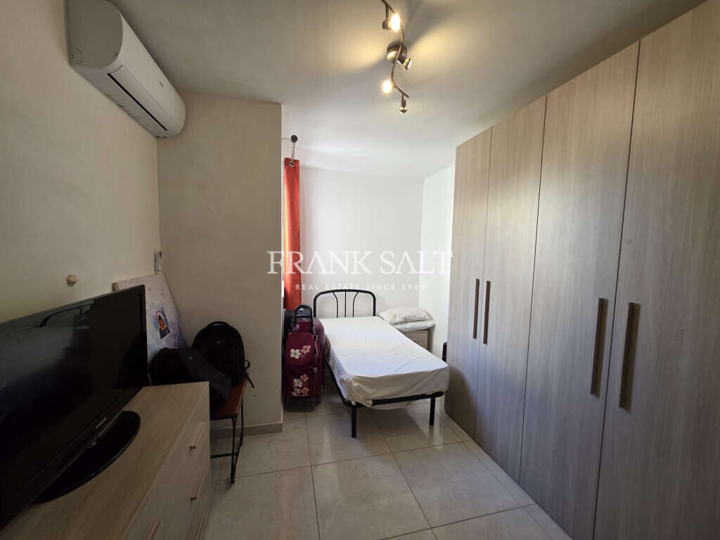 San Gwann, 3 Bedrooms Bedrooms, ,1 BathroomBathrooms,For Sale,FRSA-926326