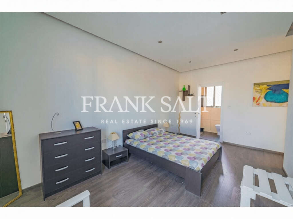 Zabbar, 3 Bedrooms Bedrooms, ,2 BathroomsBathrooms,For Sale,FRSA-926196