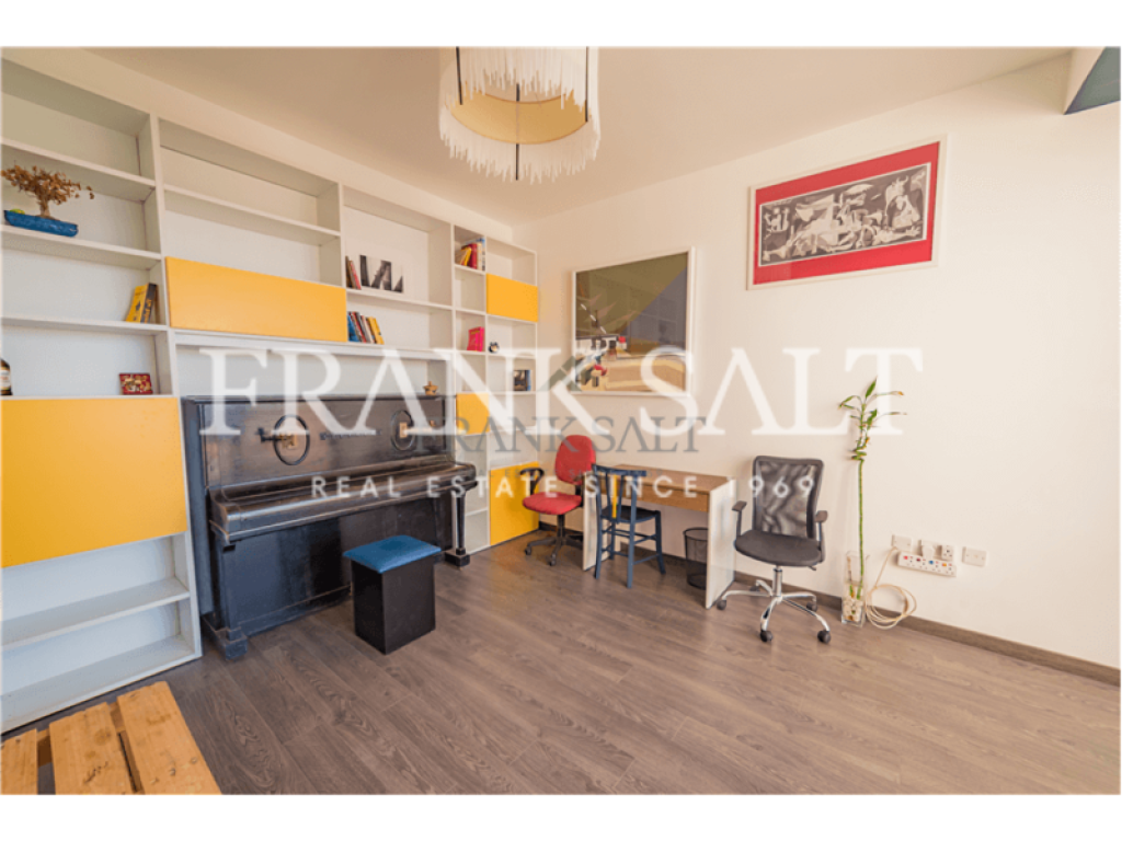 Zabbar, 3 Bedrooms Bedrooms, ,2 BathroomsBathrooms,For Sale,FRSA-926196