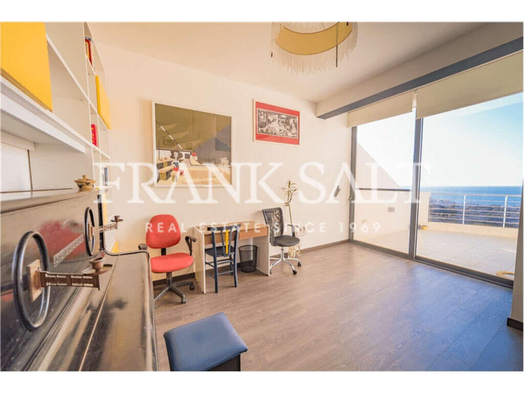 Zabbar, 3 Bedrooms Bedrooms, ,2 BathroomsBathrooms,For Sale,FRSA-926196