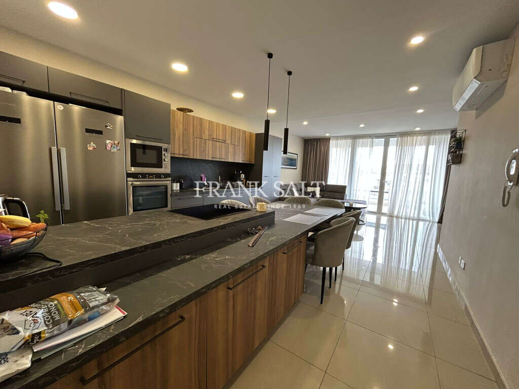 Bahar ic-Caghaq, 3 Bedrooms Bedrooms, ,3 BathroomsBathrooms,For Sale,FRSA-926325