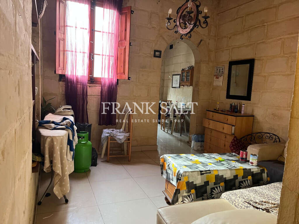 Msida, 2 Bedrooms Bedrooms, ,1 BathroomBathrooms,For Sale,FRSA-926346