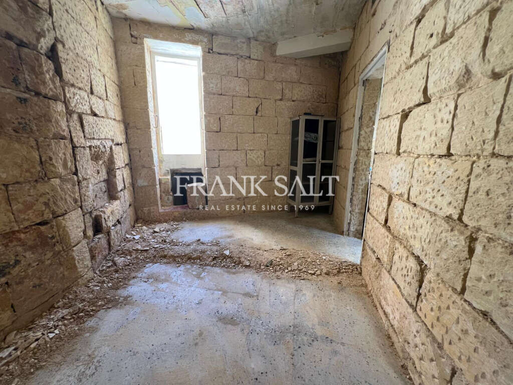 Birkirkara, 3 Bedrooms Bedrooms, ,1 BathroomBathrooms,For Sale,FRSA-926341