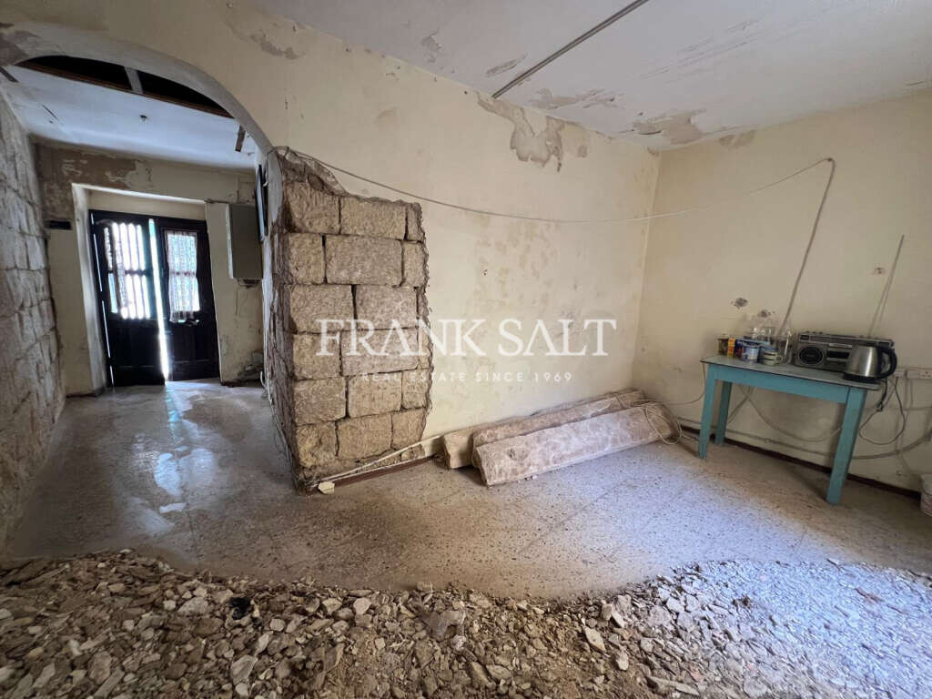 Birkirkara, 3 Bedrooms Bedrooms, ,1 BathroomBathrooms,For Sale,FRSA-926341