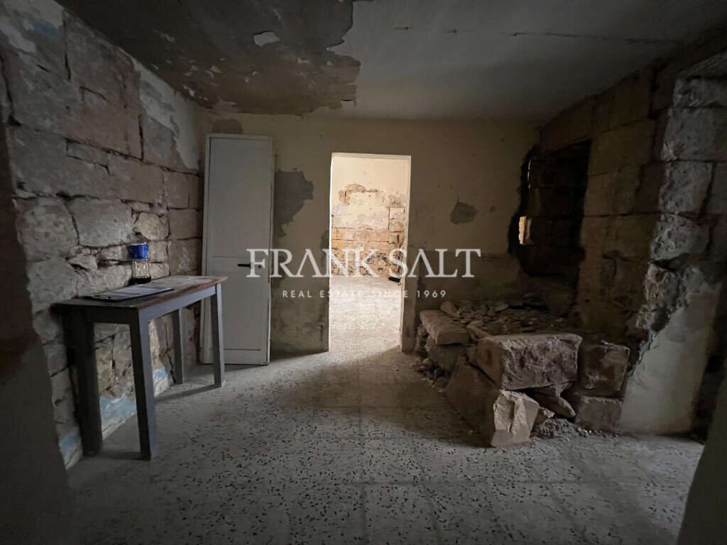 Birkirkara, 3 Bedrooms Bedrooms, ,1 BathroomBathrooms,For Sale,FRSA-926341