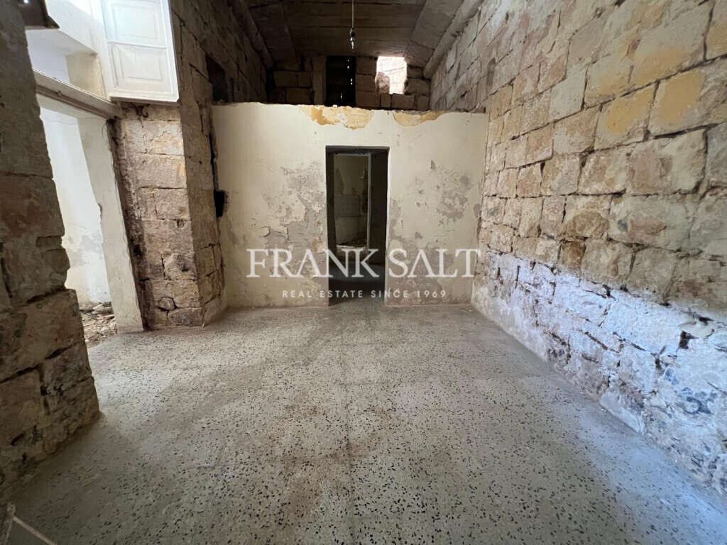Birkirkara, 3 Bedrooms Bedrooms, ,1 BathroomBathrooms,For Sale,FRSA-926341