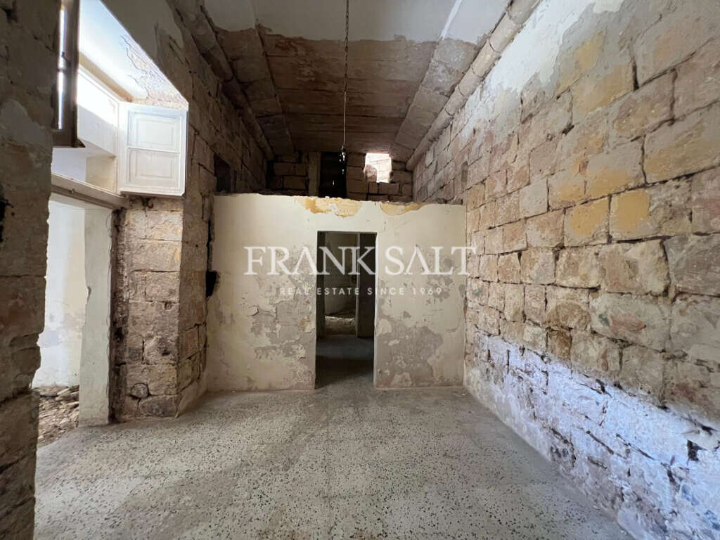 Birkirkara, 3 Bedrooms Bedrooms, ,1 BathroomBathrooms,For Sale,FRSA-926341