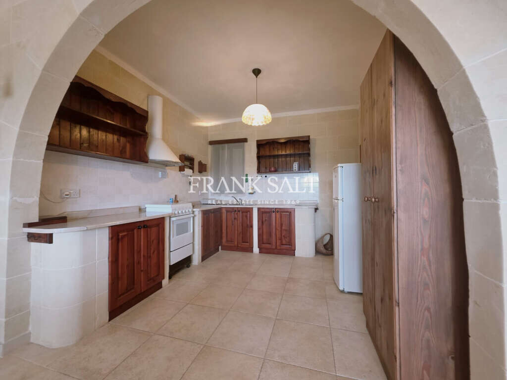 Qala, Gozo, 2 Bedrooms Bedrooms, ,1 BathroomBathrooms,For Sale,FRSA-926358