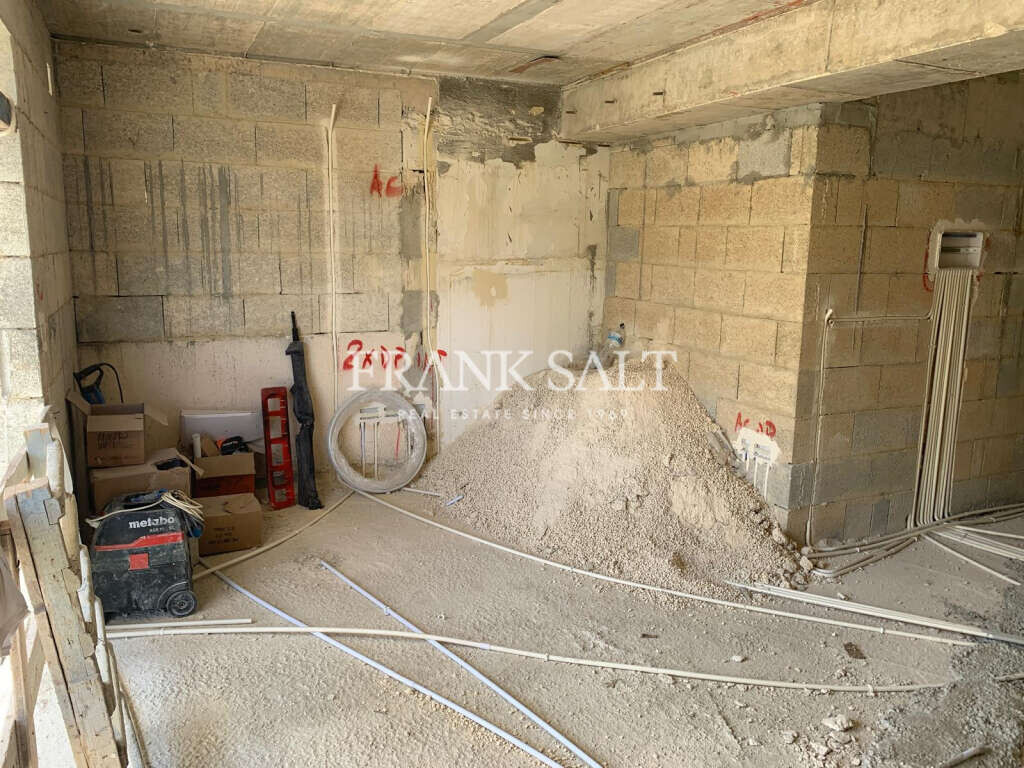 Attard, 3 Bedrooms Bedrooms, ,1 BathroomBathrooms,For Sale,FRSA-921807