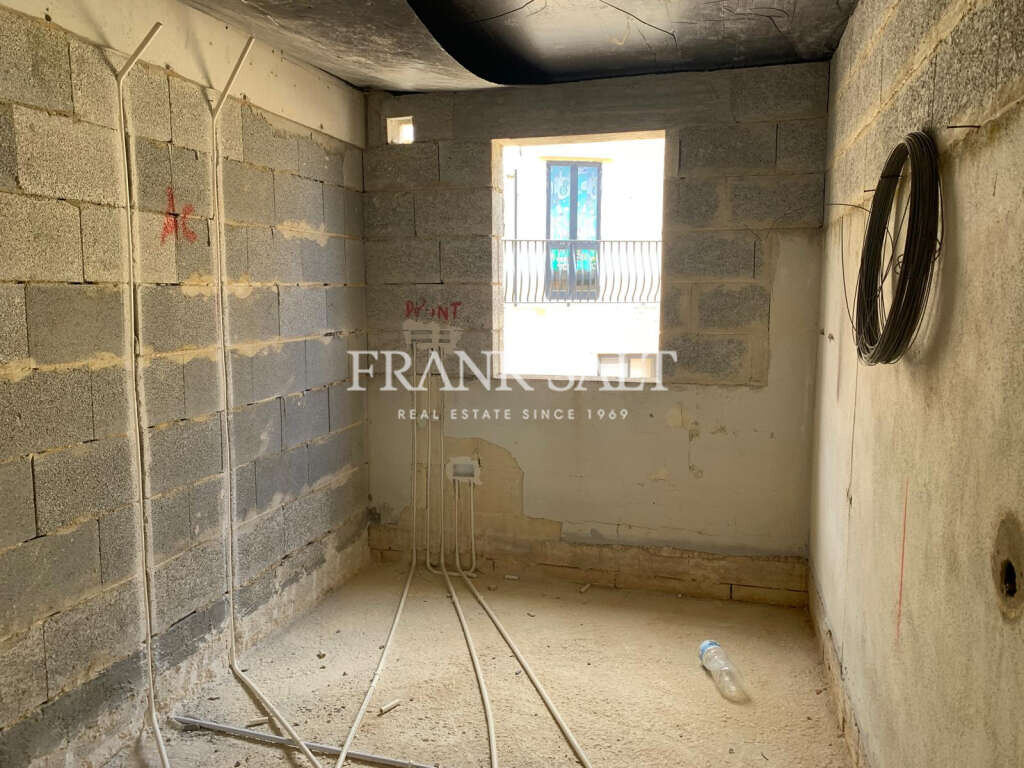 Attard, 3 Bedrooms Bedrooms, ,1 BathroomBathrooms,For Sale,FRSA-921807