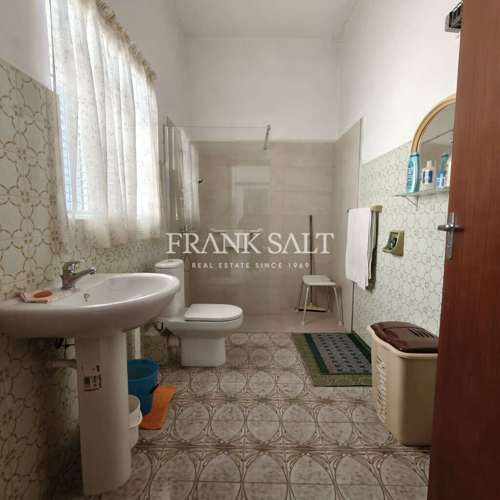 Msida, 3 Bedrooms Bedrooms, ,2 BathroomsBathrooms,For Sale,FRSA-925115
