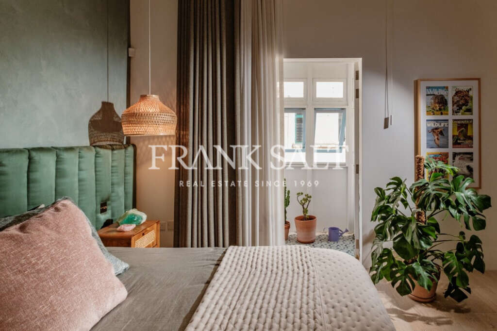 Gwardamangia, 3 Bedrooms Bedrooms, ,3 BathroomsBathrooms,For Sale,FRSA-922953