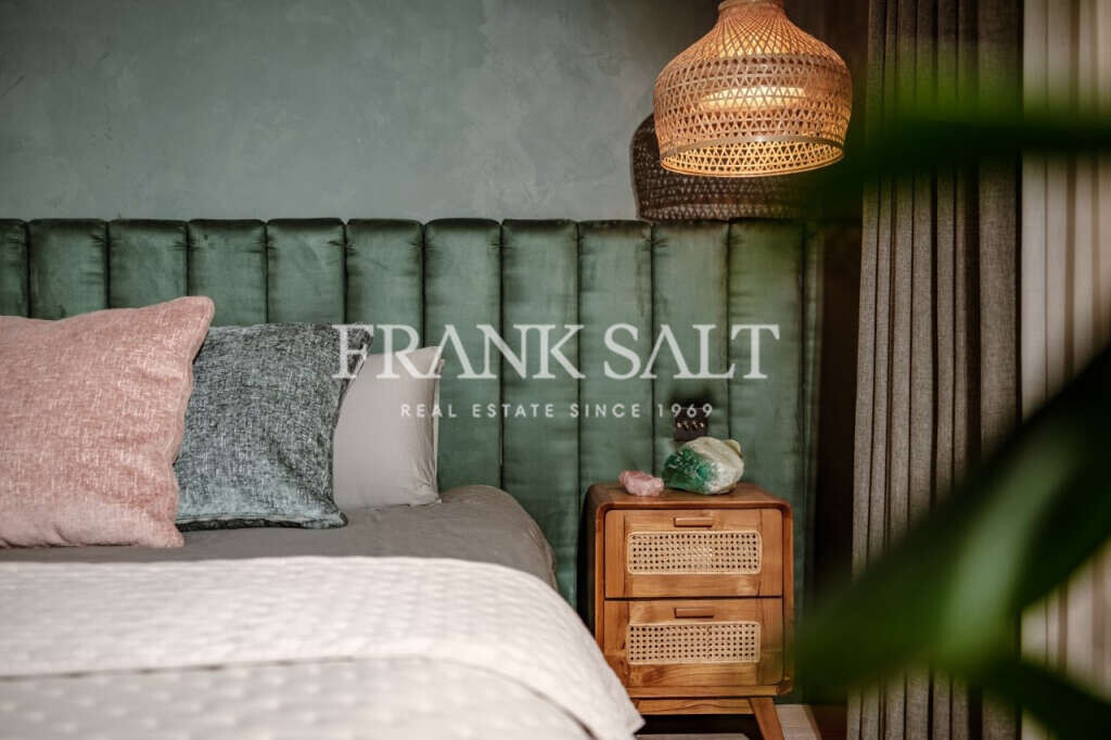 Gwardamangia, 3 Bedrooms Bedrooms, ,3 BathroomsBathrooms,For Sale,FRSA-922953