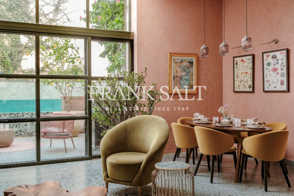 Gwardamangia, 3 Bedrooms Bedrooms, ,3 BathroomsBathrooms,For Sale,FRSA-922953