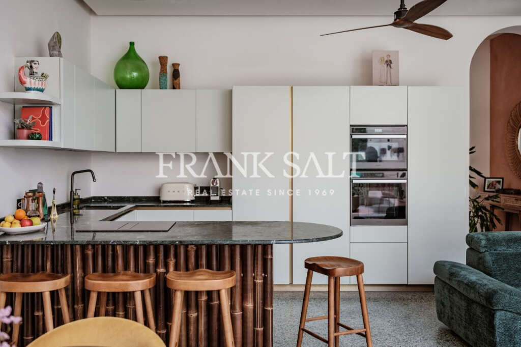 Gwardamangia, 3 Bedrooms Bedrooms, ,3 BathroomsBathrooms,For Sale,FRSA-922953