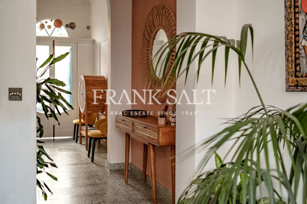 Gwardamangia, 3 Bedrooms Bedrooms, ,3 BathroomsBathrooms,For Sale,FRSA-922953