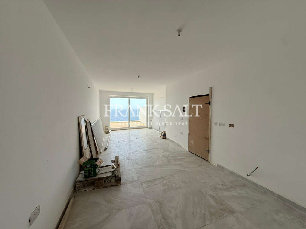 Marsalforn, Gozo, 3 Bedrooms Bedrooms, ,1 BathroomBathrooms,For Sale,FRSA-925729