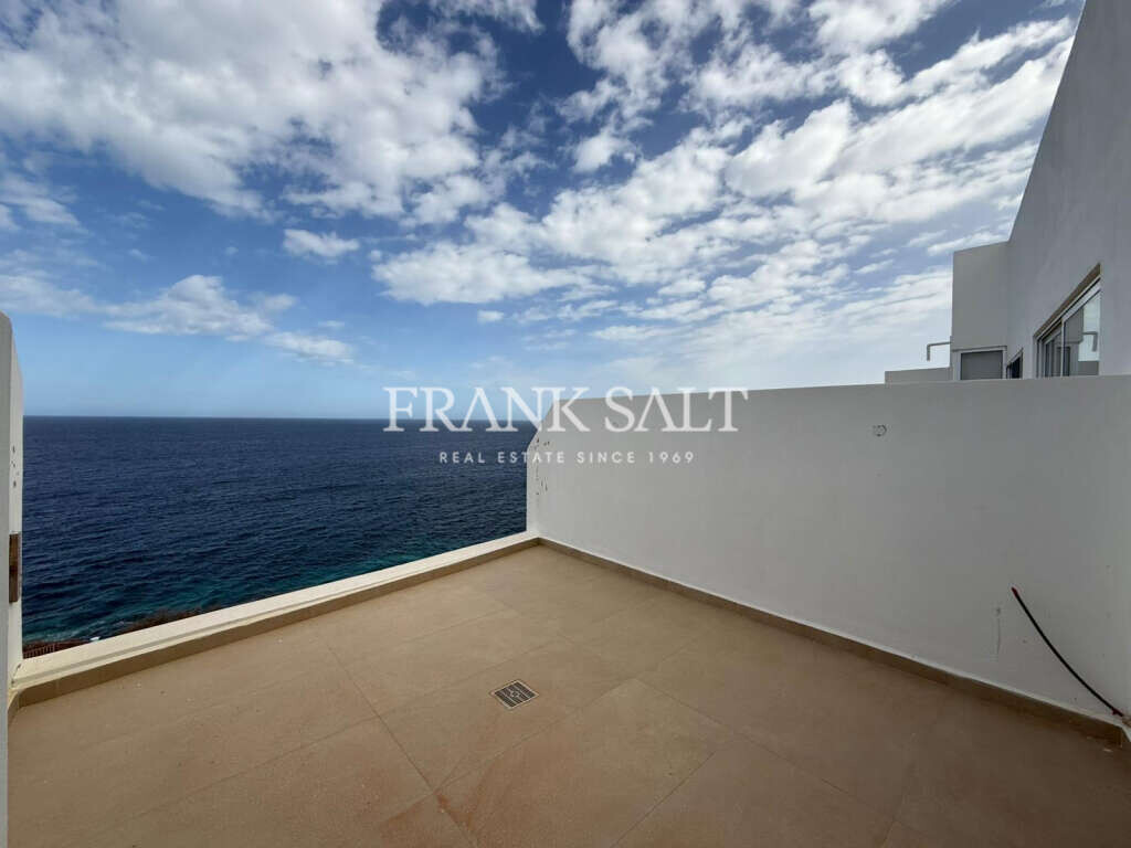 Marsalforn, Gozo, 3 Bedrooms Bedrooms, ,1 BathroomBathrooms,For Sale,FRSA-925729