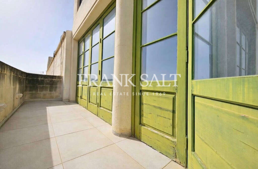 Sliema, 4 Bedrooms Bedrooms, ,3 BathroomsBathrooms,For Sale,FRSA-926125