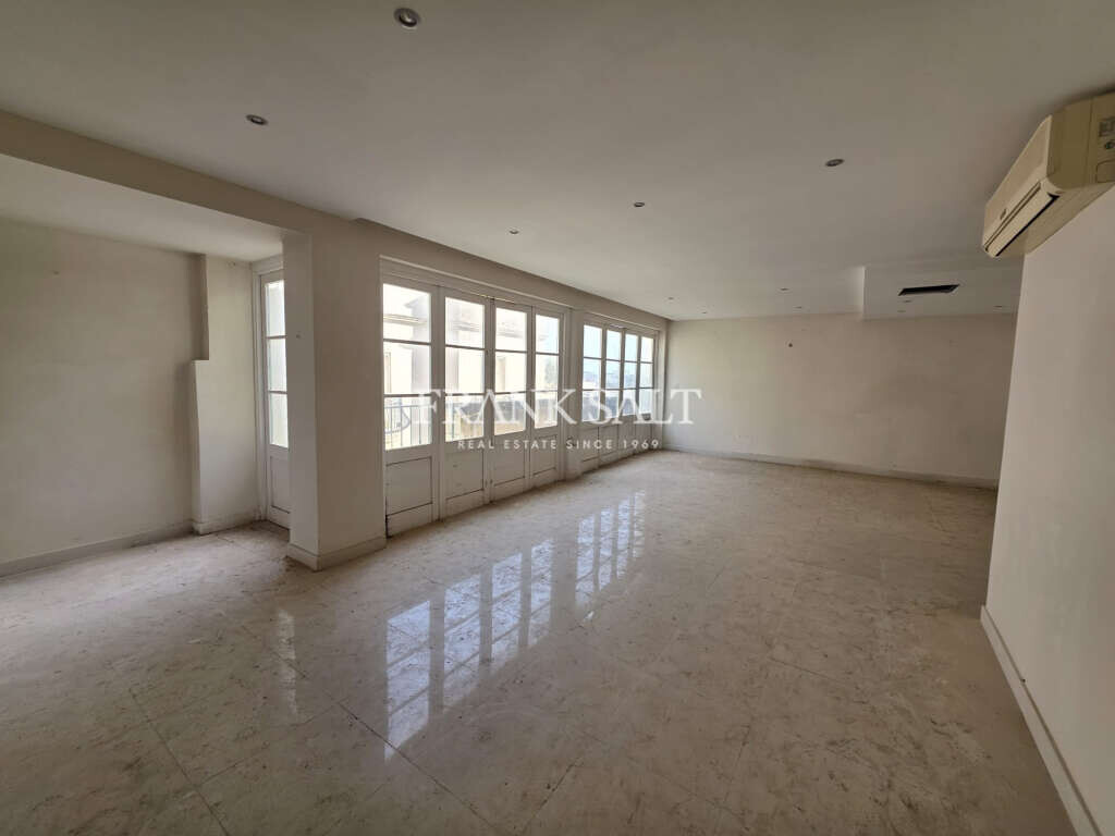 Sliema, 4 Bedrooms Bedrooms, ,3 BathroomsBathrooms,For Sale,FRSA-926125