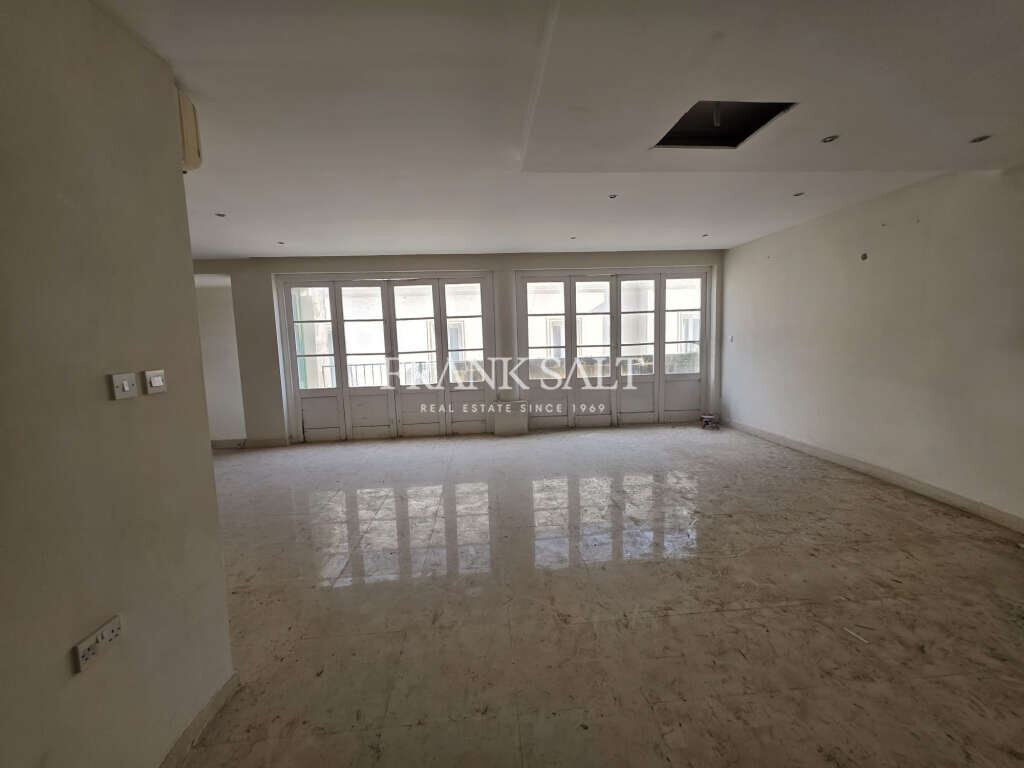 Sliema, 4 Bedrooms Bedrooms, ,3 BathroomsBathrooms,For Sale,FRSA-926125