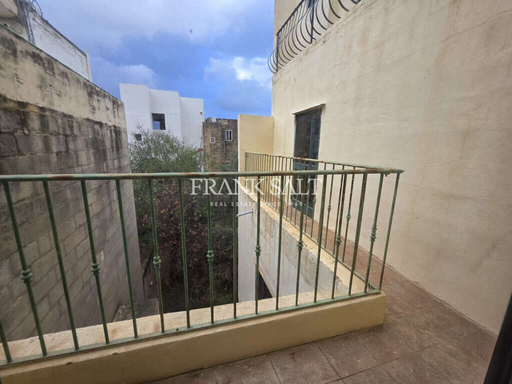 Sliema, 4 Bedrooms Bedrooms, ,3 BathroomsBathrooms,For Sale,FRSA-926125