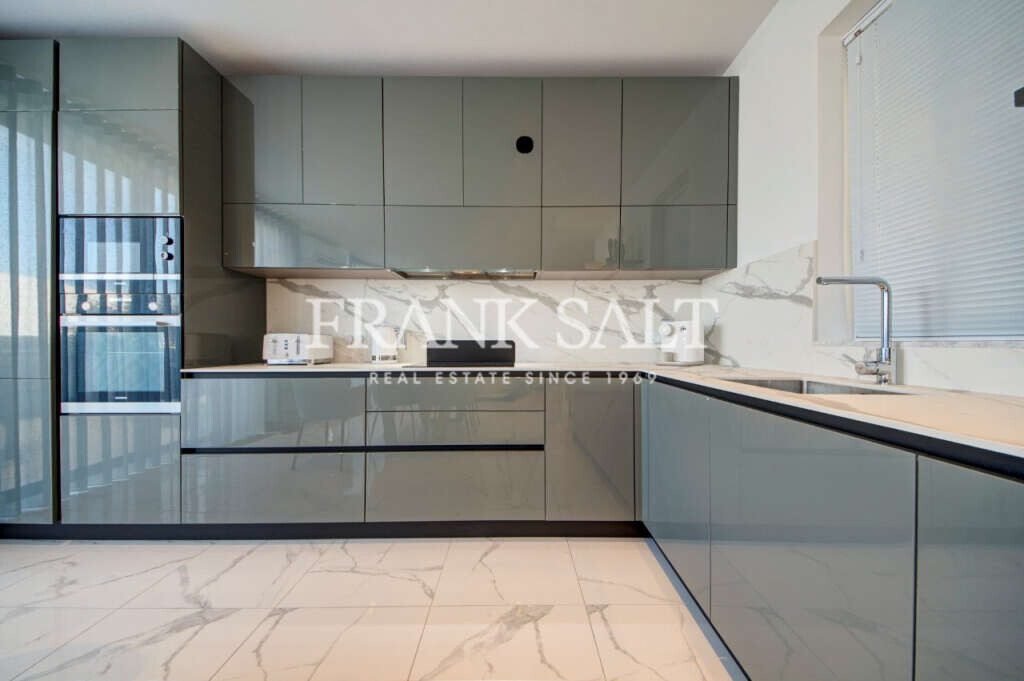 Mellieha, 2 Bedrooms Bedrooms, ,For Sale,FRSA-925852