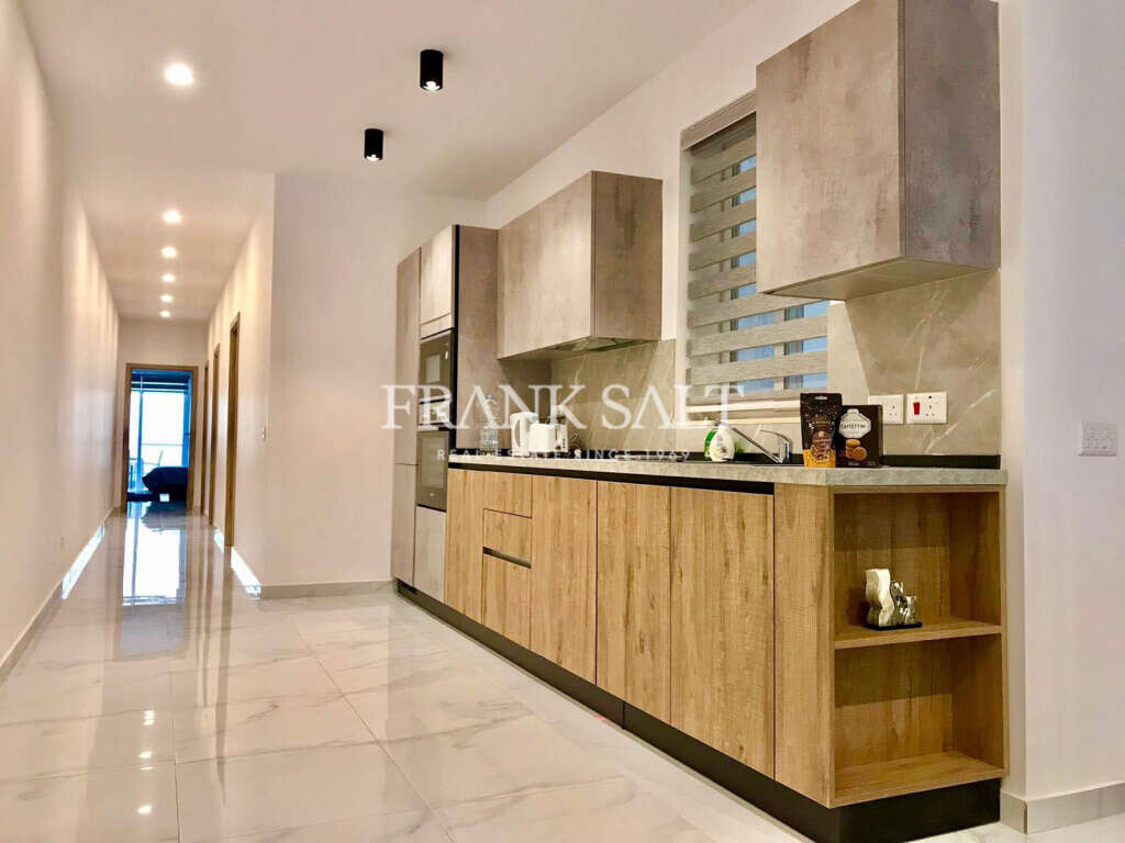Swieqi, 3 Bedrooms Bedrooms, ,2 BathroomsBathrooms,For Sale,FRSA-925917