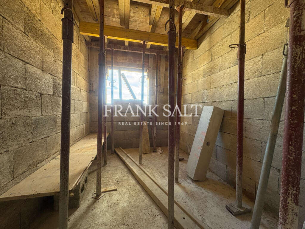 Fgura, 2 Bedrooms Bedrooms, ,1 BathroomBathrooms,For Sale,FRSA-926122