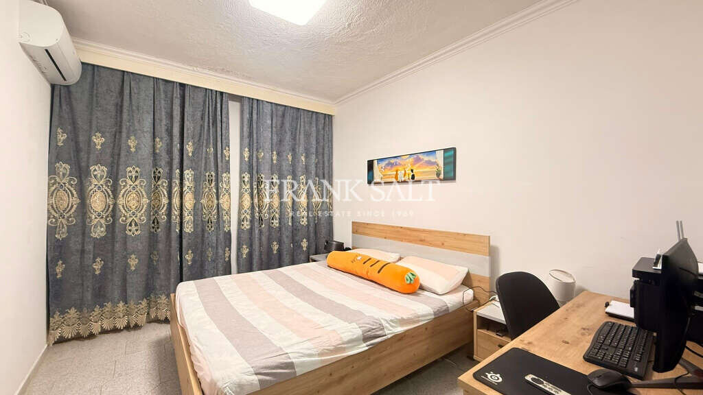 Msida, 5 Bedrooms Bedrooms, ,1 BathroomBathrooms,For Sale,FRSA-926197