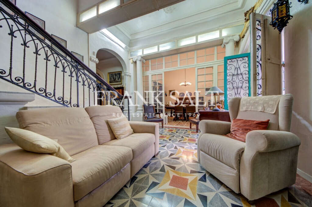Sliema, 4 Bedrooms Bedrooms, ,3 BathroomsBathrooms,For Sale,FRSA-926199