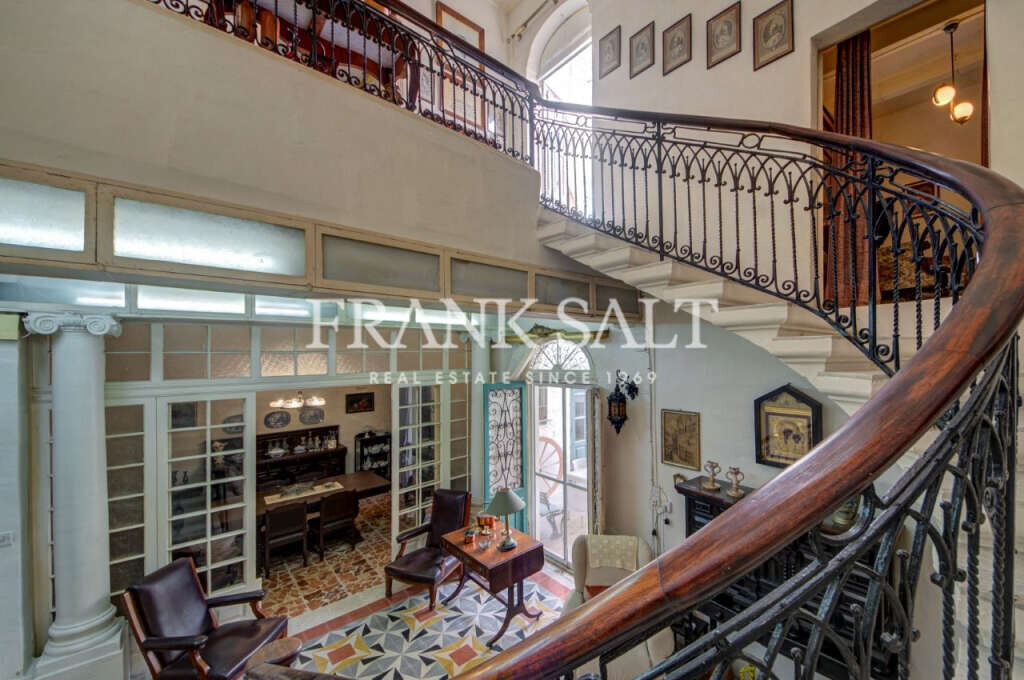 Sliema, 4 Bedrooms Bedrooms, ,3 BathroomsBathrooms,For Sale,FRSA-926199