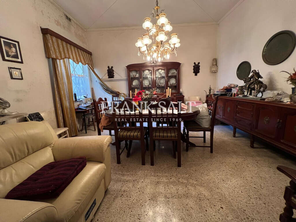 Marsa, 3 Bedrooms Bedrooms, ,3 BathroomsBathrooms,For Sale,FRSA-926188